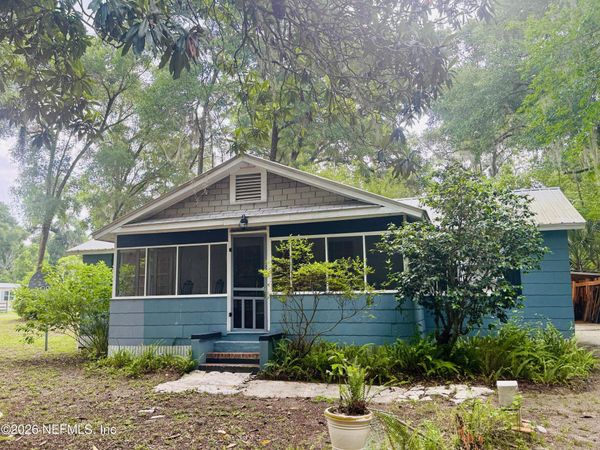 210 PINE Avenue, Pomona Park, FL 32181