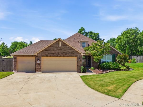 13091 E 91st Place N, Owasso, OK 74055