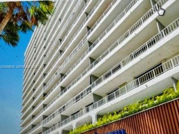 200 SE 15th Rd , Unit PHF, Miami, FL 33129
