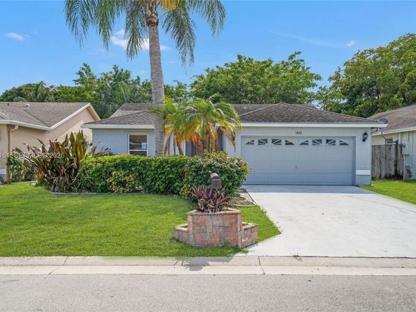 1332 Waterway Cove Dr , Wellington, FL 33414