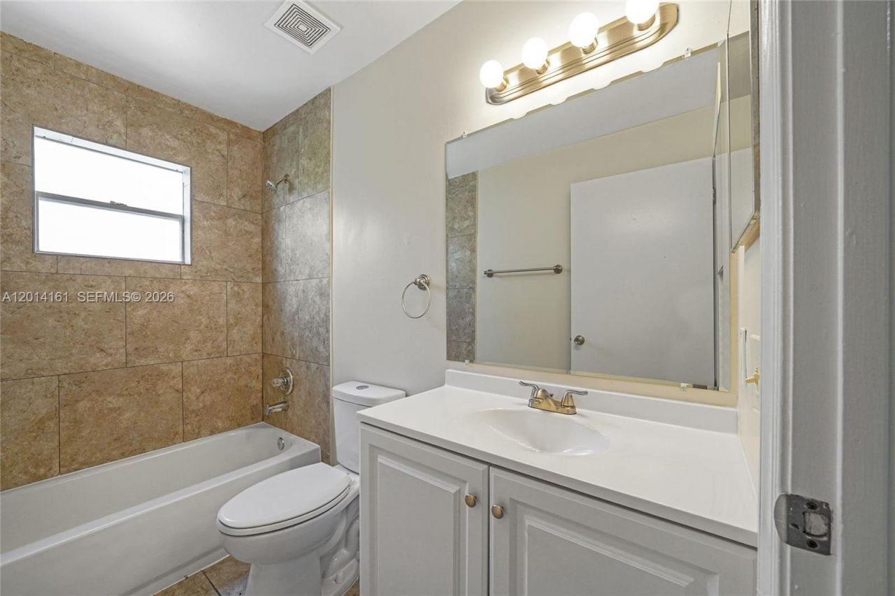 1332 Waterway Cove Dr, Wellington, FL 33414 Photo