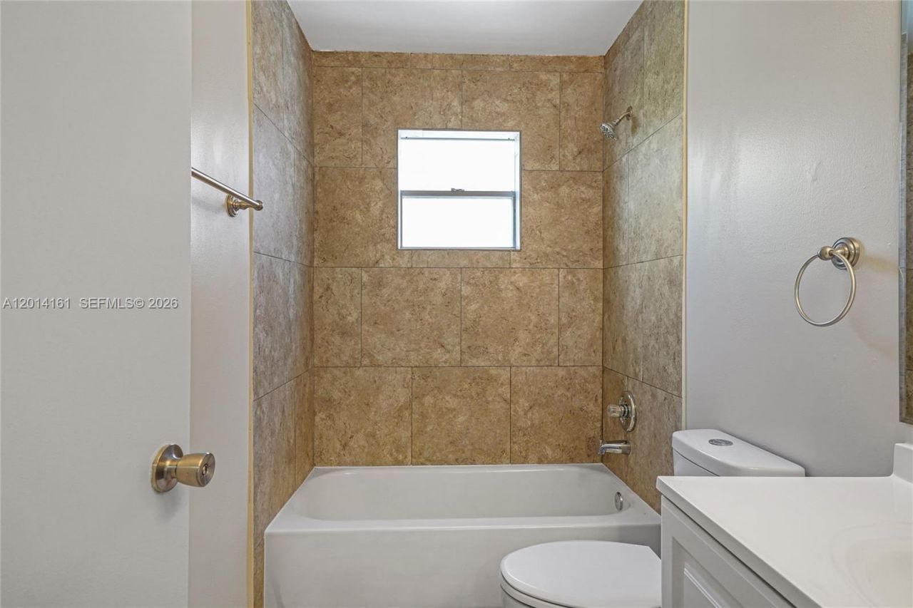 1332 Waterway Cove Dr, Wellington, FL 33414 Photo