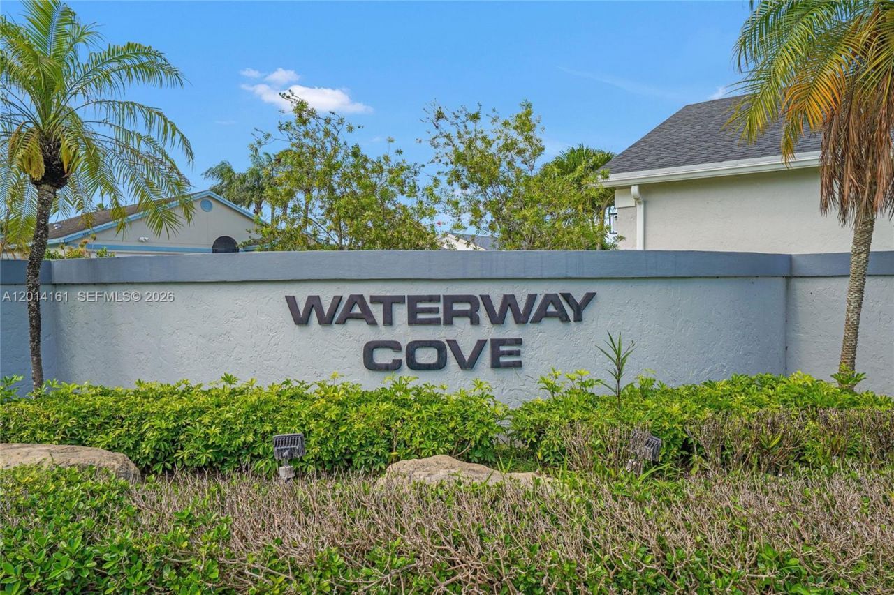 1332 Waterway Cove Dr, Wellington, FL 33414 Photo