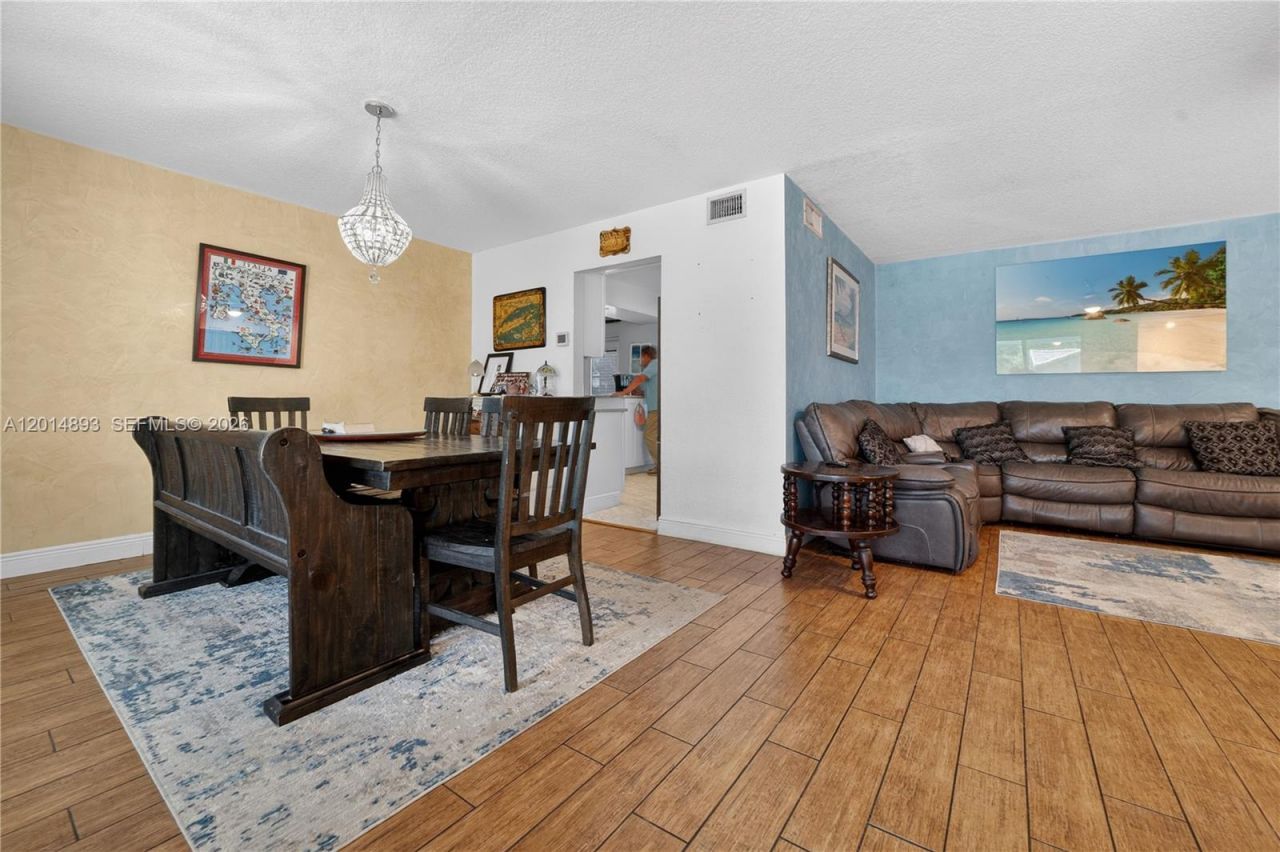 9341 SW 56th St, Cooper City, FL 33328 Photo