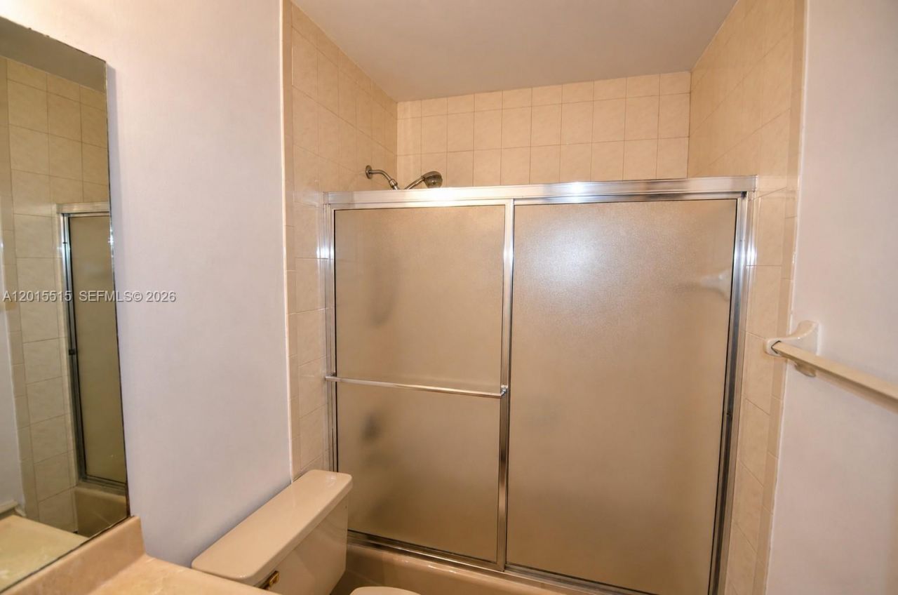 2934 Whitehead St, Unit 2, Miami, FL 33133 Photo