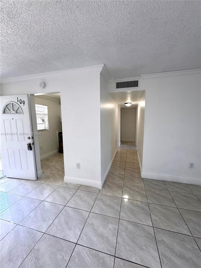 6195 W 18th Ave , Unit G109, Hialeah, FL 33012 Photo