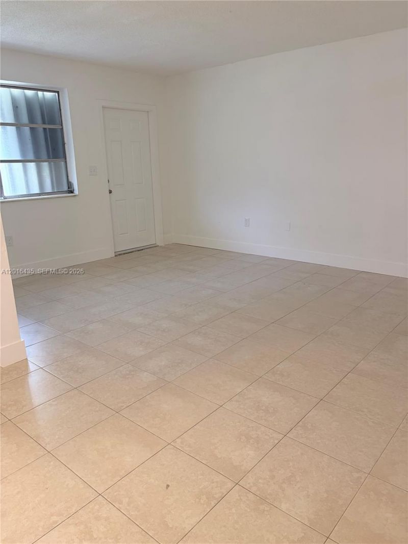 31 NW 163rd St , Unit 65, Miami, FL 33169 Photo