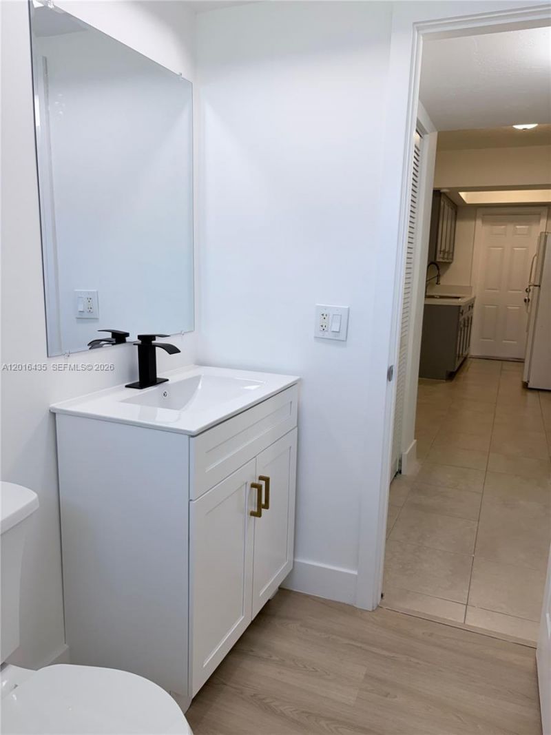 31 NW 163rd St , Unit 65, Miami, FL 33169 Photo
