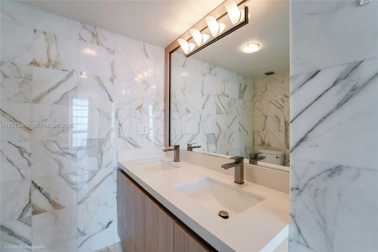 2451 Brickell Ave , Unit 20H, Miami, FL 33129 Photo