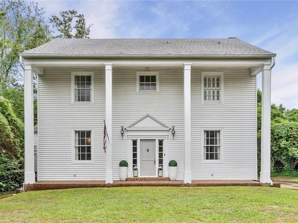 3863 Old Shell Road , Mobile, AL 36608