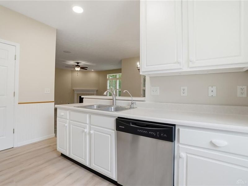 7448 New York Way, Butler Township, OH 45414 Photo 30