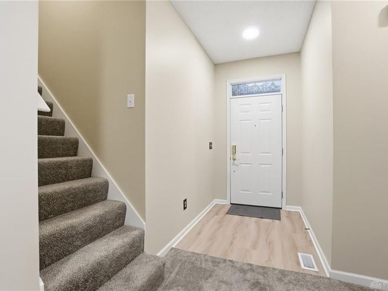 7448 New York Way, Butler Township, OH 45414 Photo 9