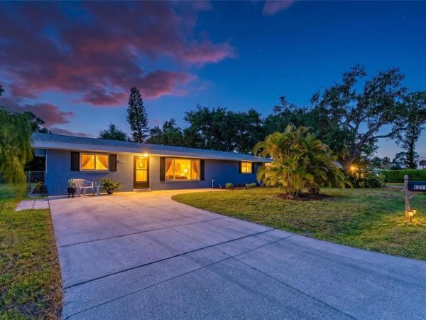 1211 CYPRESS AVENUE, VENICE, FL 34285