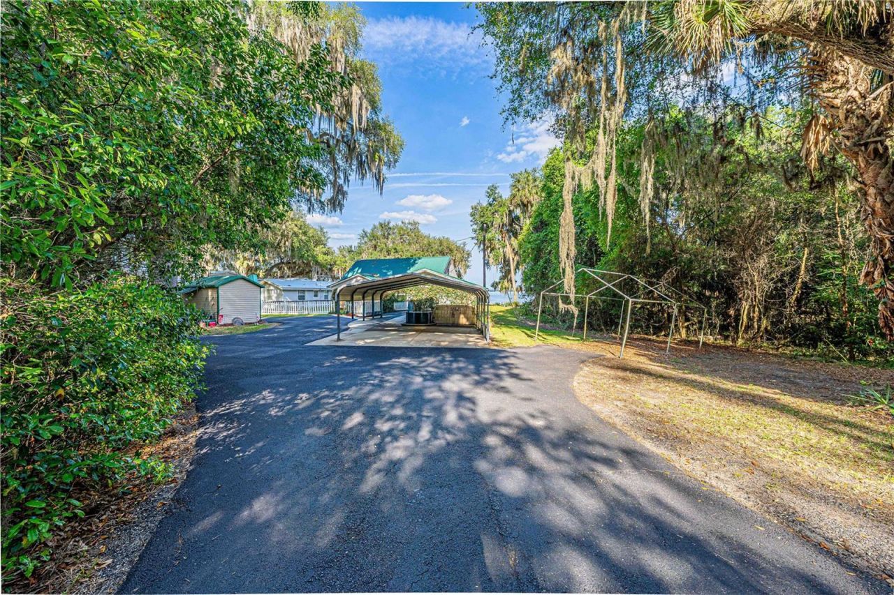 11690 SE 132nd Street Road, Ocklawaha, FL 32179 Photo