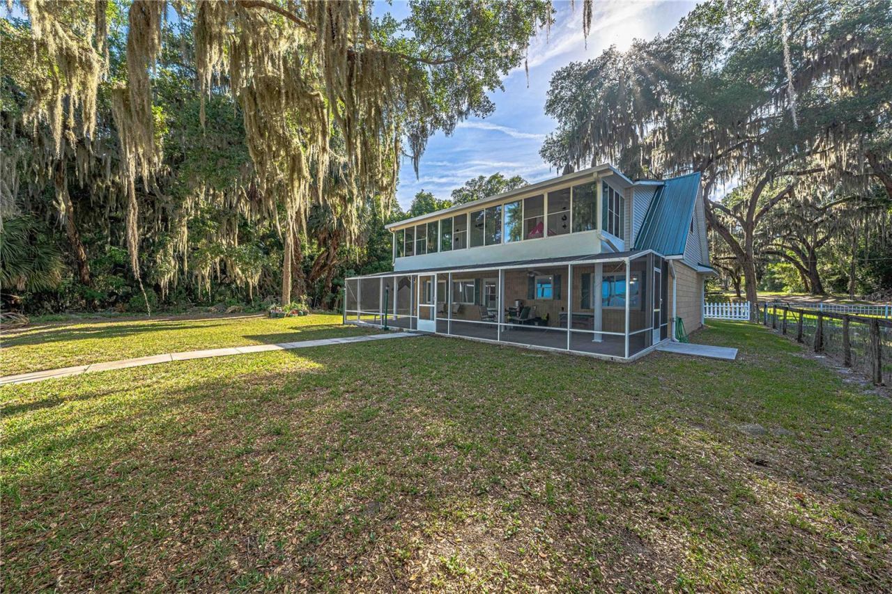 11690 SE 132nd Street Road, Ocklawaha, FL 32179 Photo