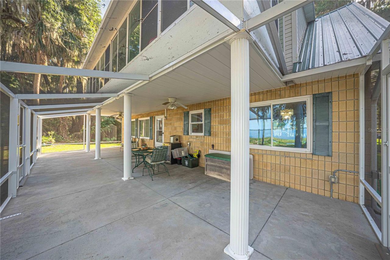 11690 SE 132nd Street Road, Ocklawaha, FL 32179 Photo