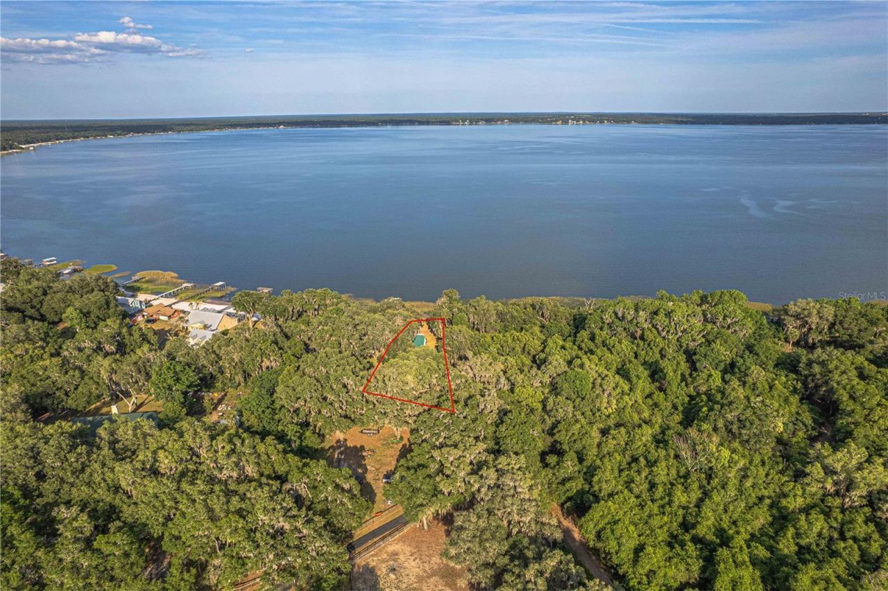 11690 SE 132nd Street Road, Ocklawaha, FL 32179 Photo