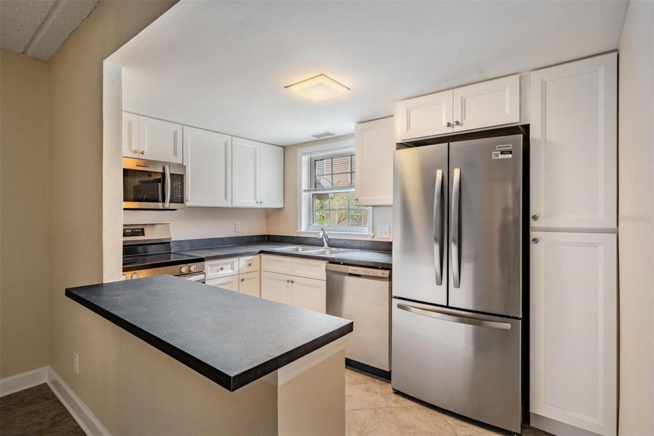 8565 12th Way N, Unit A, Saint Petersburg, FL 33702 Photo