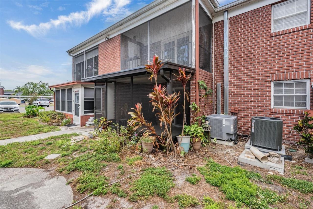 8565 12th Way N, Unit A, Saint Petersburg, FL 33702 Photo