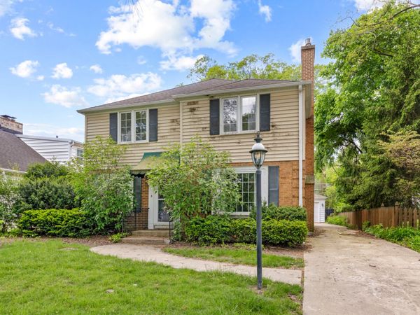 640 S Beverly Lane, Arlington Heights, IL 60005