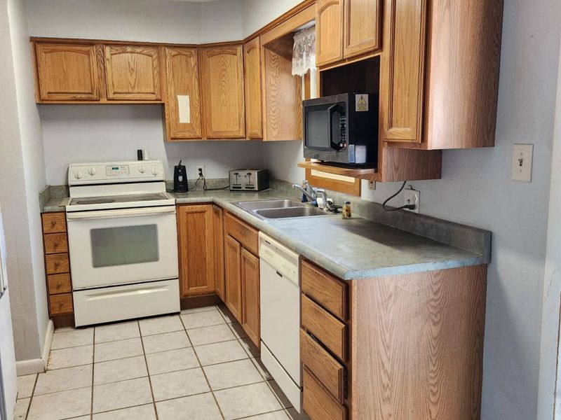 835 Fitchland Drive, Vandalia, OH 45377 Photo 5