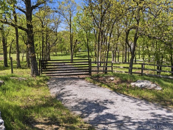 7668 N Harvard Avenue E, Sperry, OK 74073