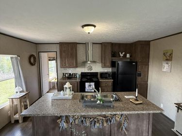 8680 Highway 196 , Nancy, KY 42544