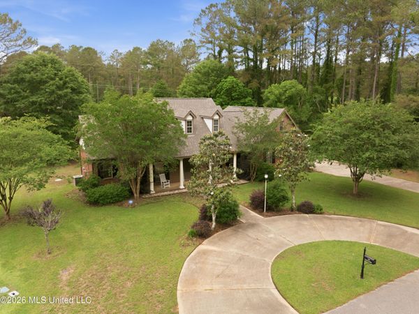 130 Cambrooke , Hattiesburg, MS 39402