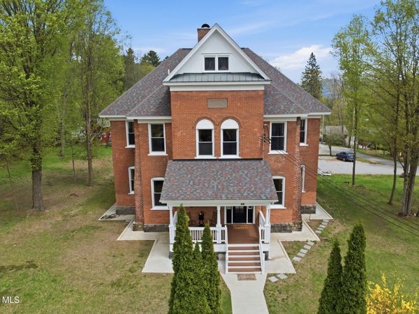 66 Horicon Avenue, Unit 2W, Bolton Landing, NY 12814