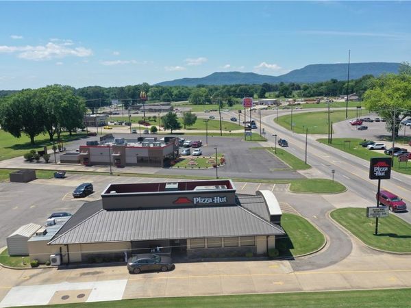 511 Union Street , Dardanelle, AR 72834
