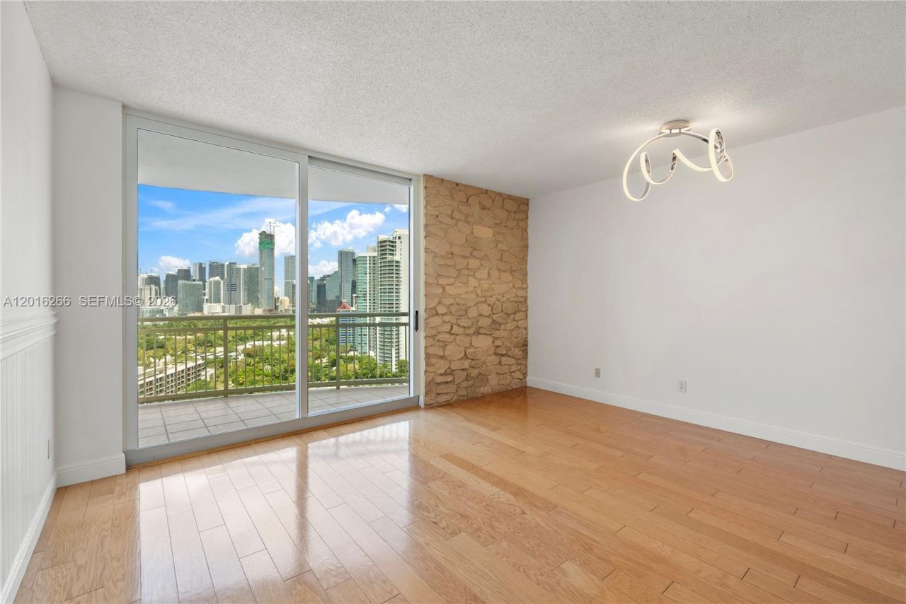 2475 Brickell Ave , Unit 2206, Miami, FL 33129 Photo