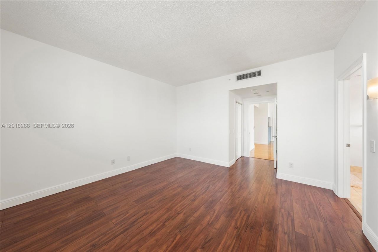 2475 Brickell Ave , Unit 2206, Miami, FL 33129 Photo