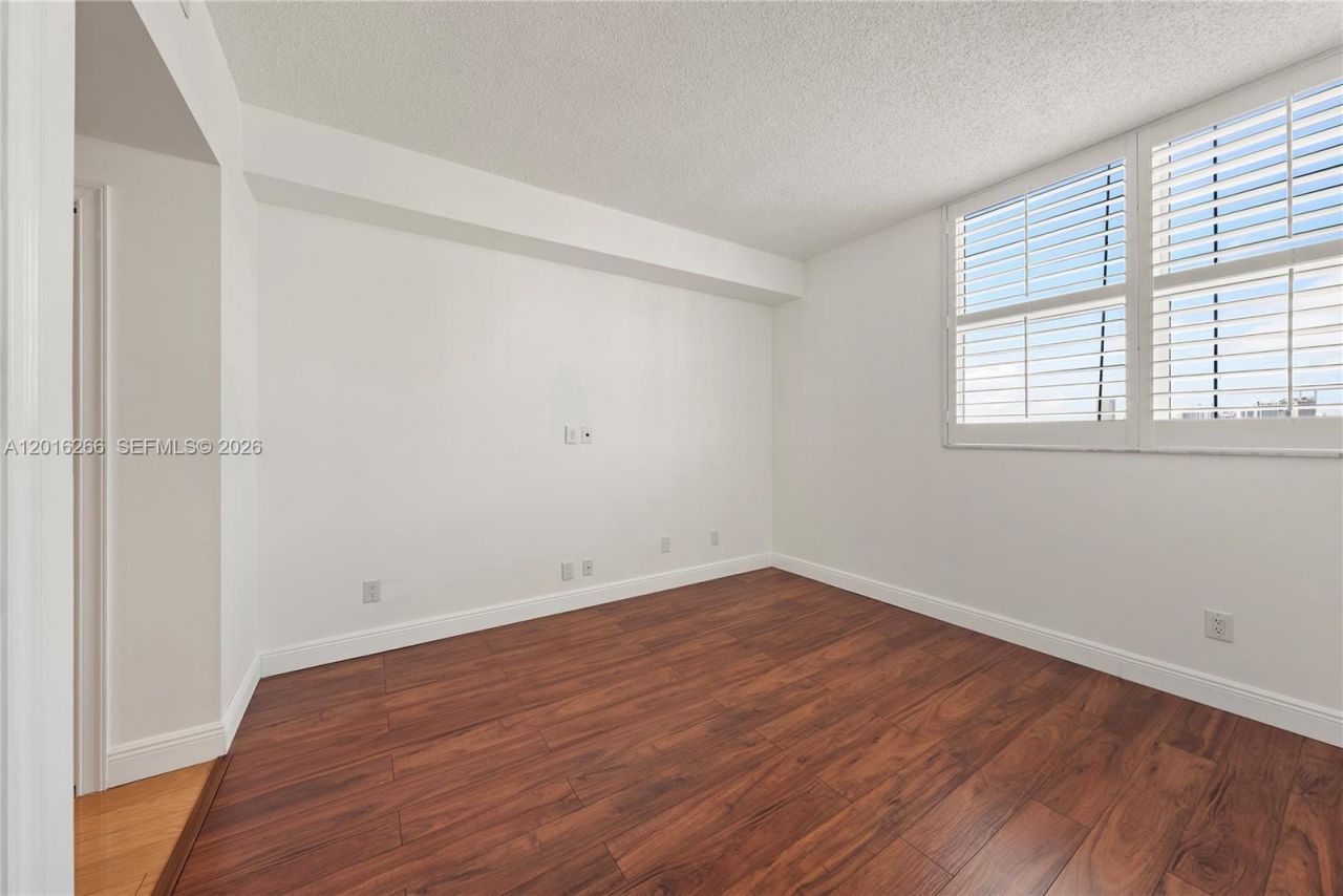 2475 Brickell Ave , Unit 2206, Miami, FL 33129 Photo