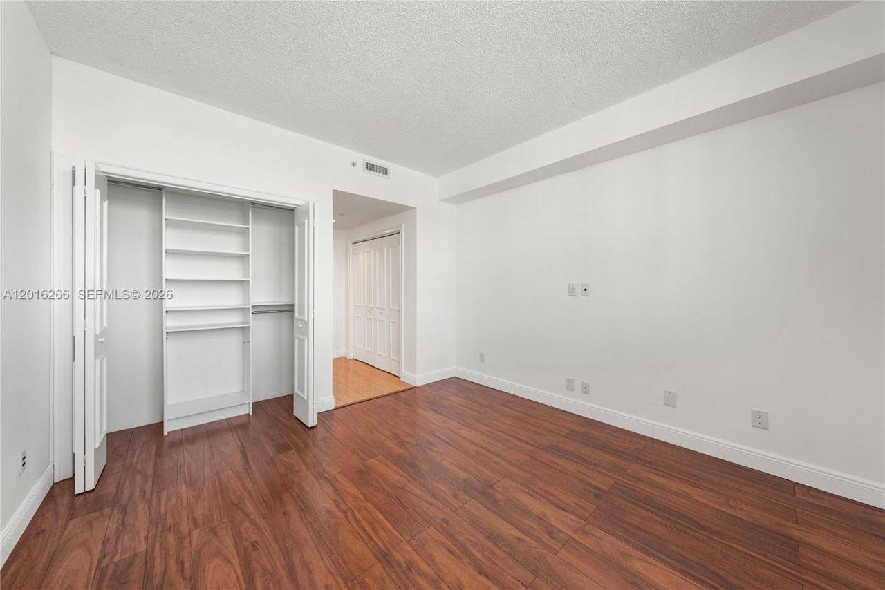 2475 Brickell Ave , Unit 2206, Miami, FL 33129 Photo