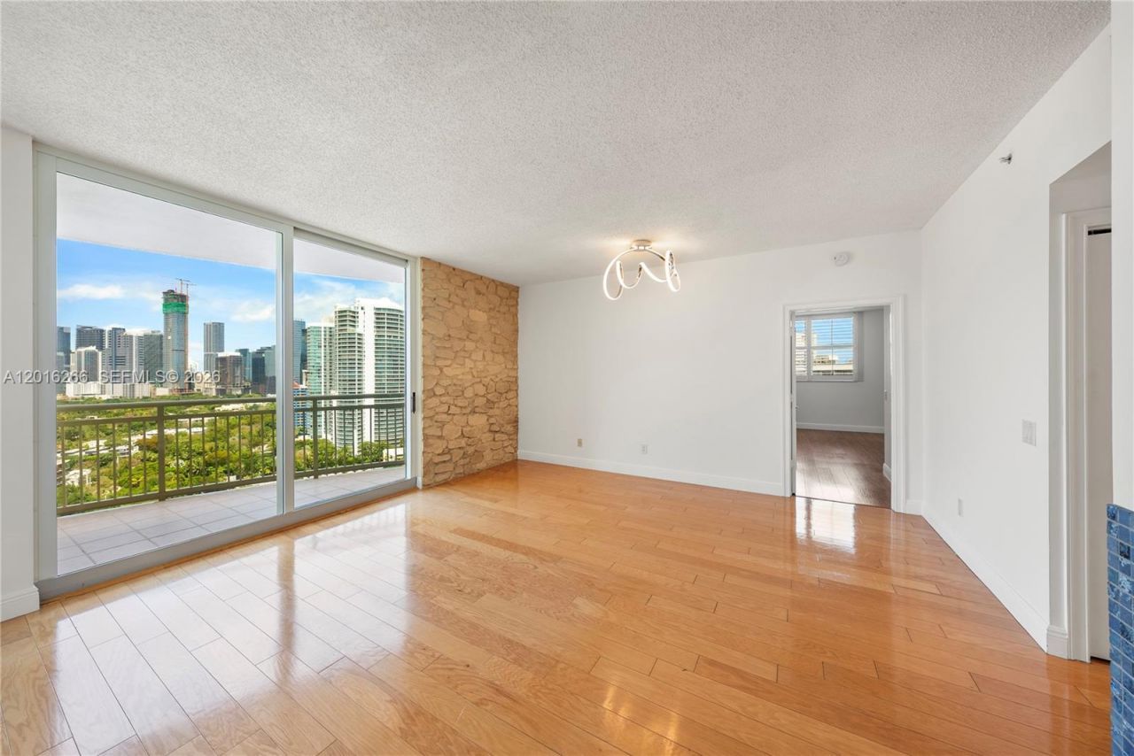 2475 Brickell Ave , Unit 2206, Miami, FL 33129 Photo