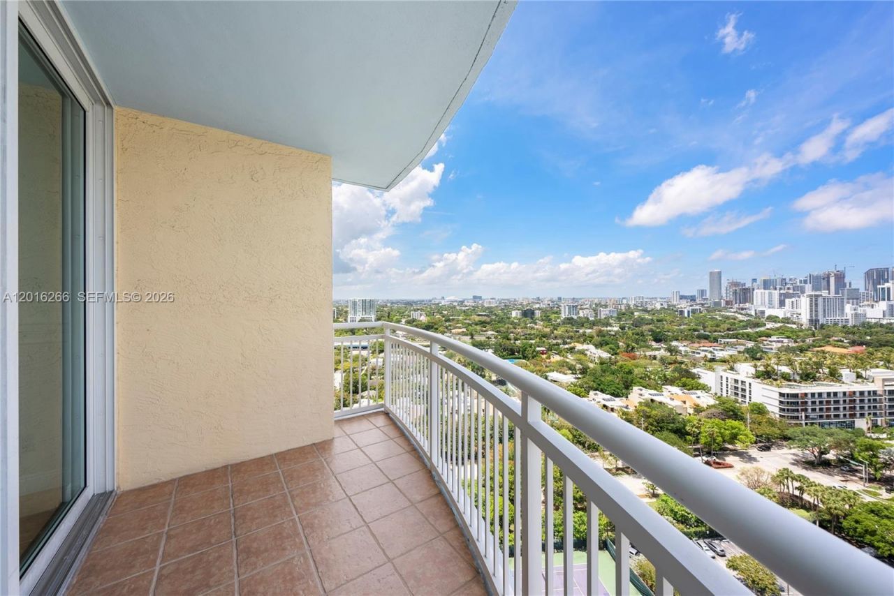 2475 Brickell Ave , Unit 2206, Miami, FL 33129 Photo