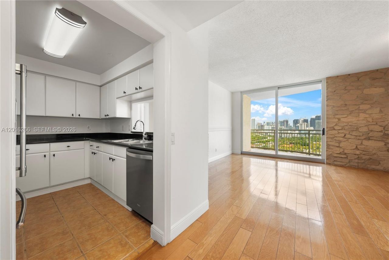 2475 Brickell Ave , Unit 2206, Miami, FL 33129 Photo