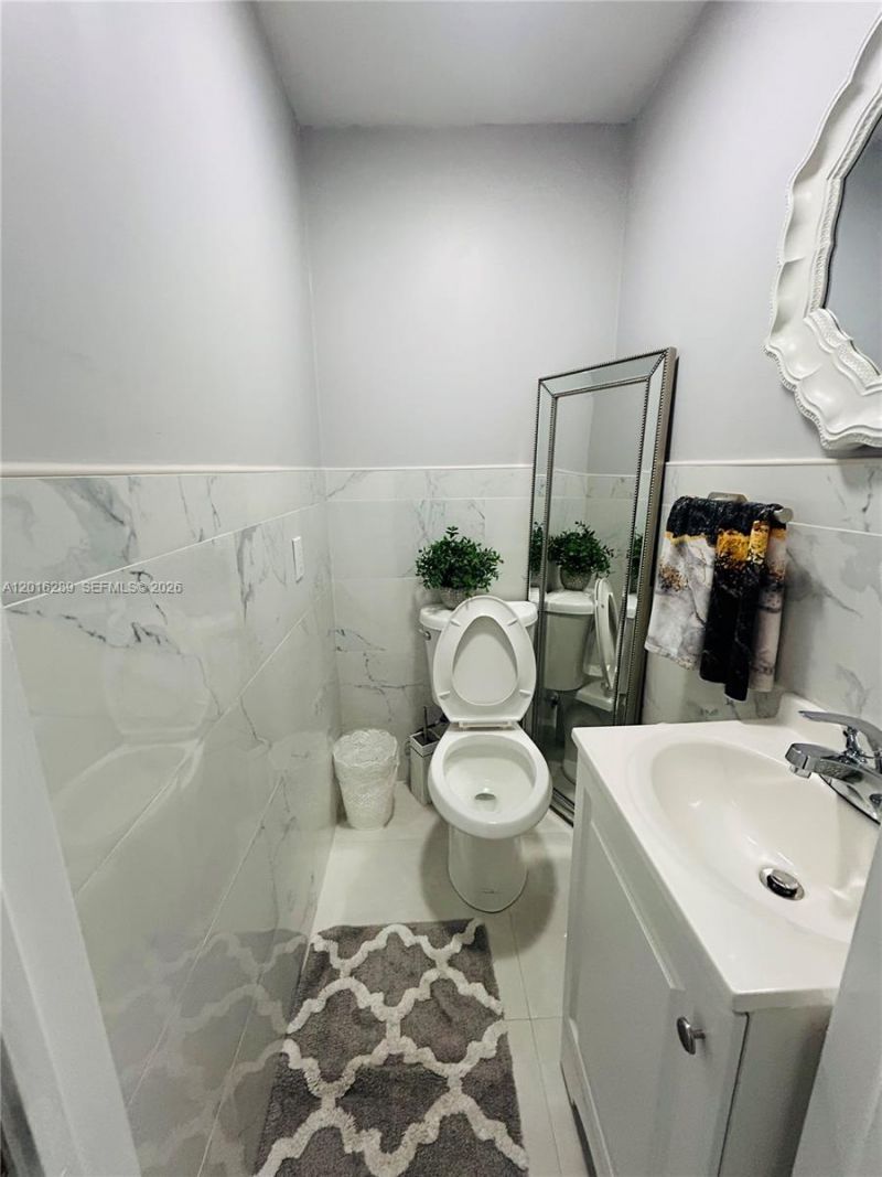 10830 SW 170th Ter, Miami, FL 33157 Photo