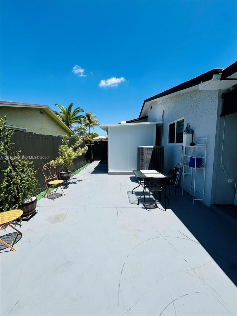 10830 SW 170th Ter, Miami, FL 33157 Photo