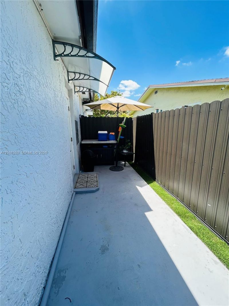 10830 SW 170th Ter, Miami, FL 33157 Photo