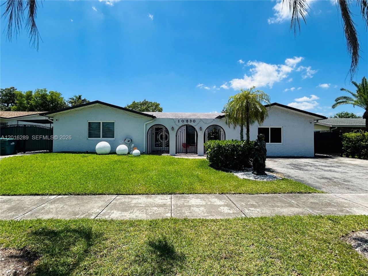 10830 SW 170th Ter, Miami, FL 33157 Photo