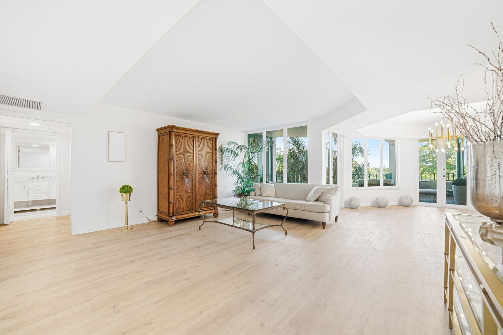 100 SE 5th Avenue, Boca Raton, FL 33432 Photo