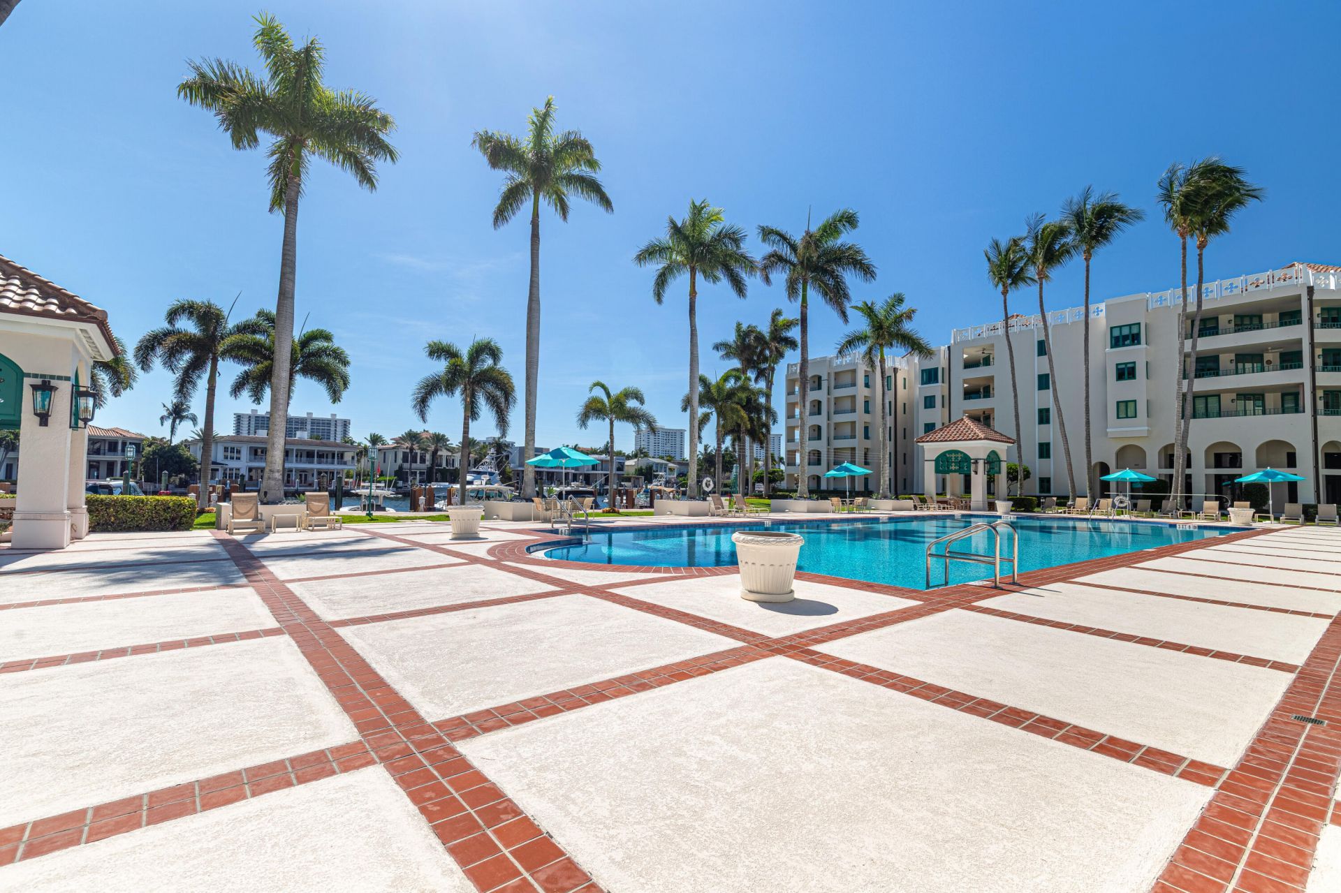 100 SE 5th Avenue, Boca Raton, FL 33432 Photo