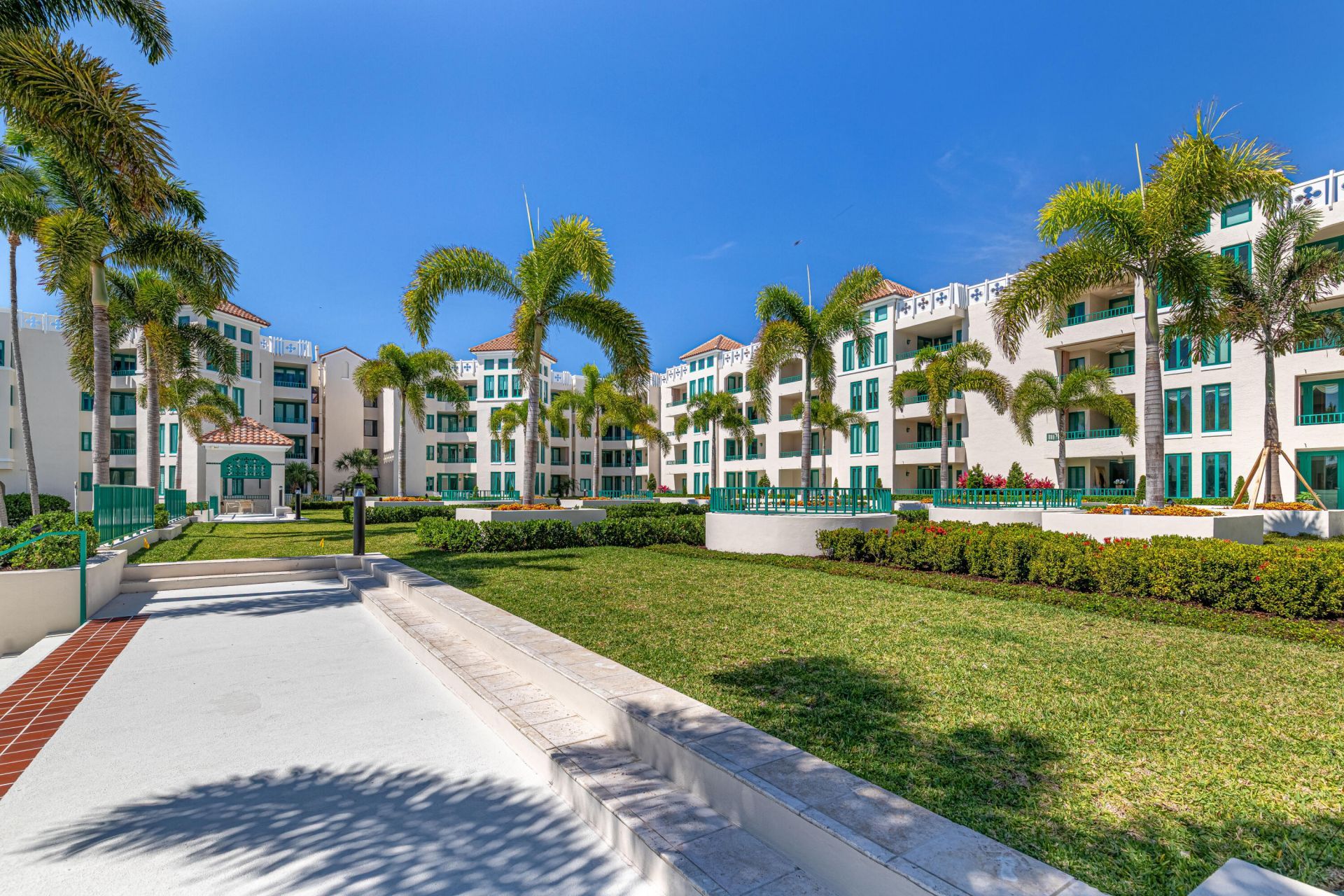 100 SE 5th Avenue, Boca Raton, FL 33432 Photo