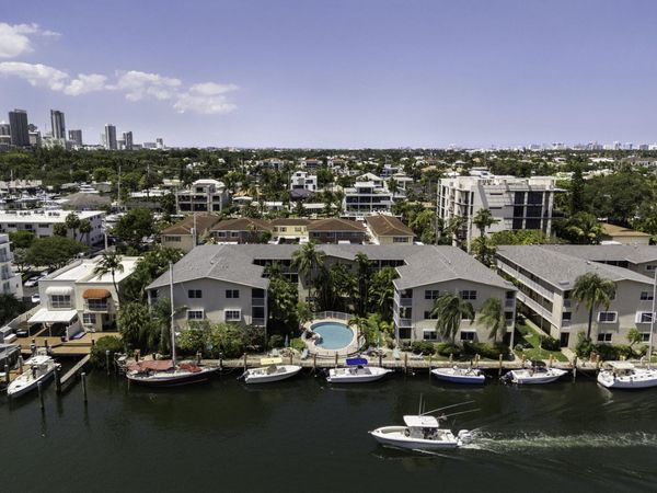 1510 SE 15th Street, Unit 302, Fort Lauderdale, FL 33316