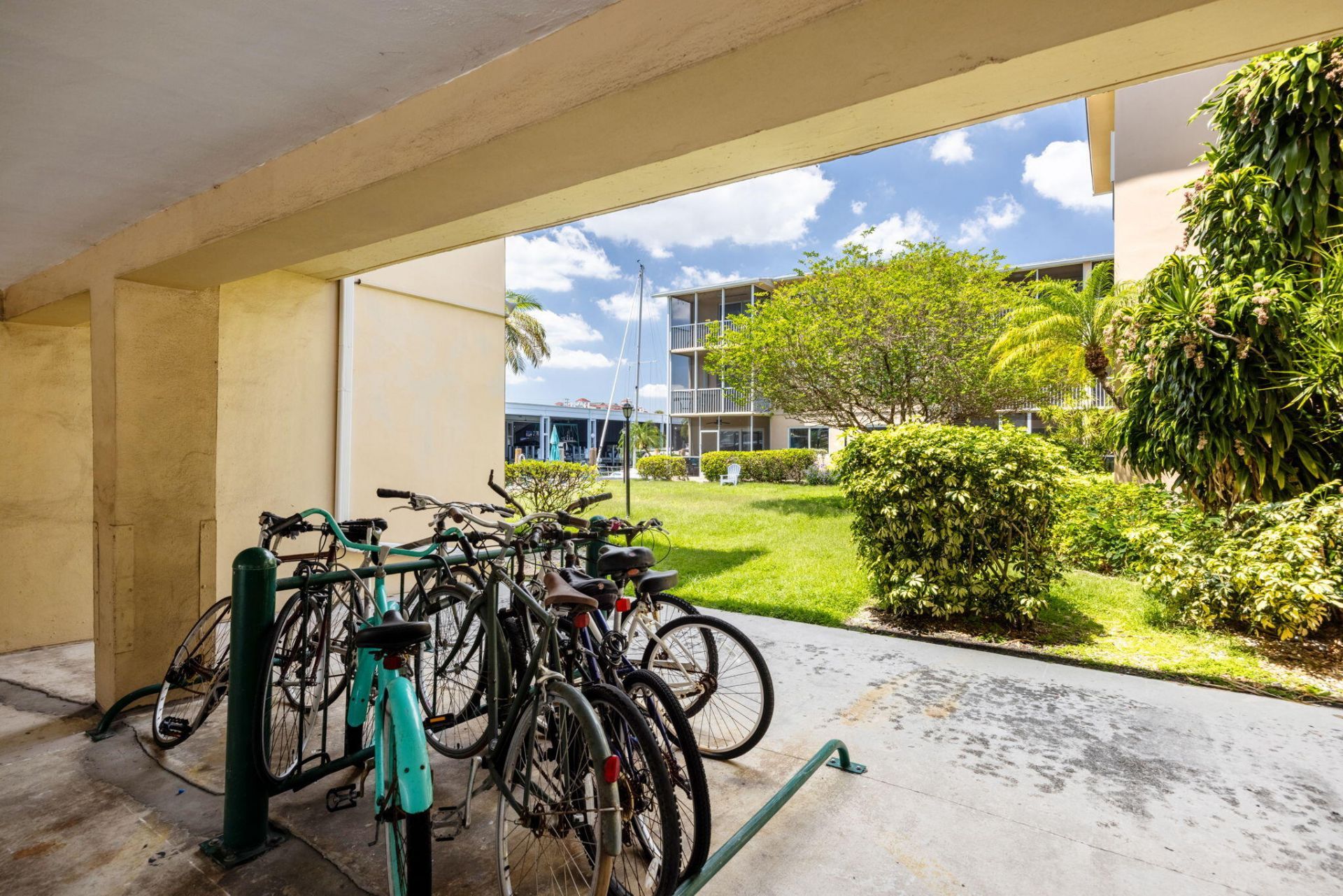 1510 SE 15th Street, Unit 302, Fort Lauderdale, FL 33316 Photo