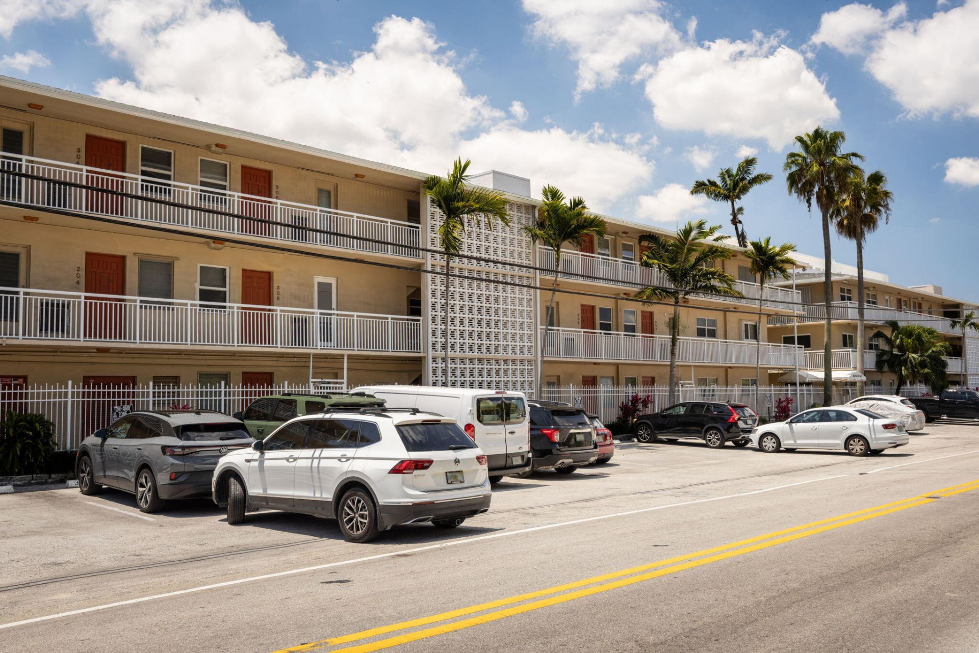 1510 SE 15th Street, Unit 302, Fort Lauderdale, FL 33316 Photo