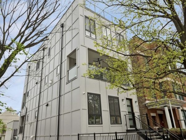 2246 W Lyndale Street , Unit 1, Chicago, IL 60647