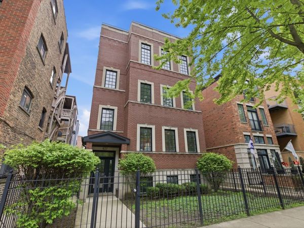 927 W George Street, Unit 2, Chicago, IL 60657