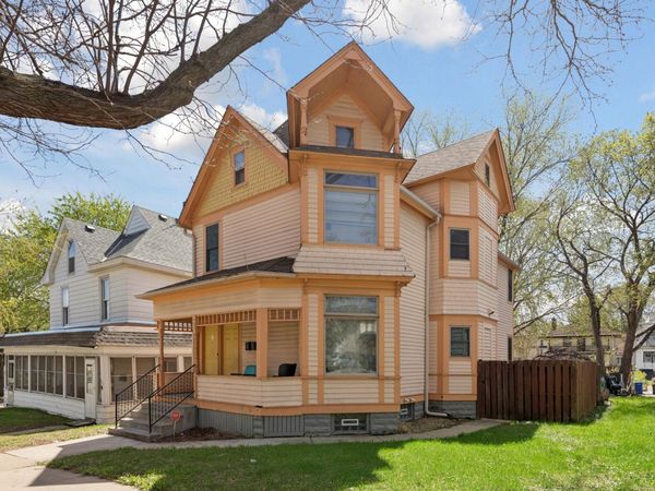 732 Jessamine Avenue E, Saint Paul, MN 55106